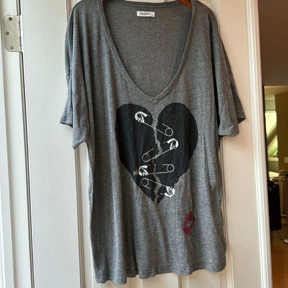 Lauren Moshi pinned heart shirt